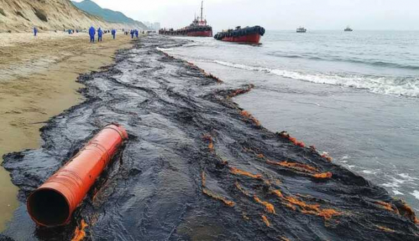 На побережье Чёрного моря снова зарегистрированы утечки нефтепродуктов