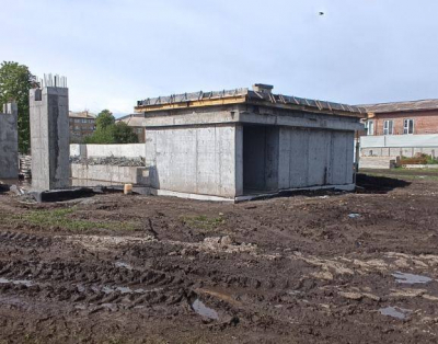 У Білоцерківському районі триває будівництво протирадіаційного укриття (ФОТО)
